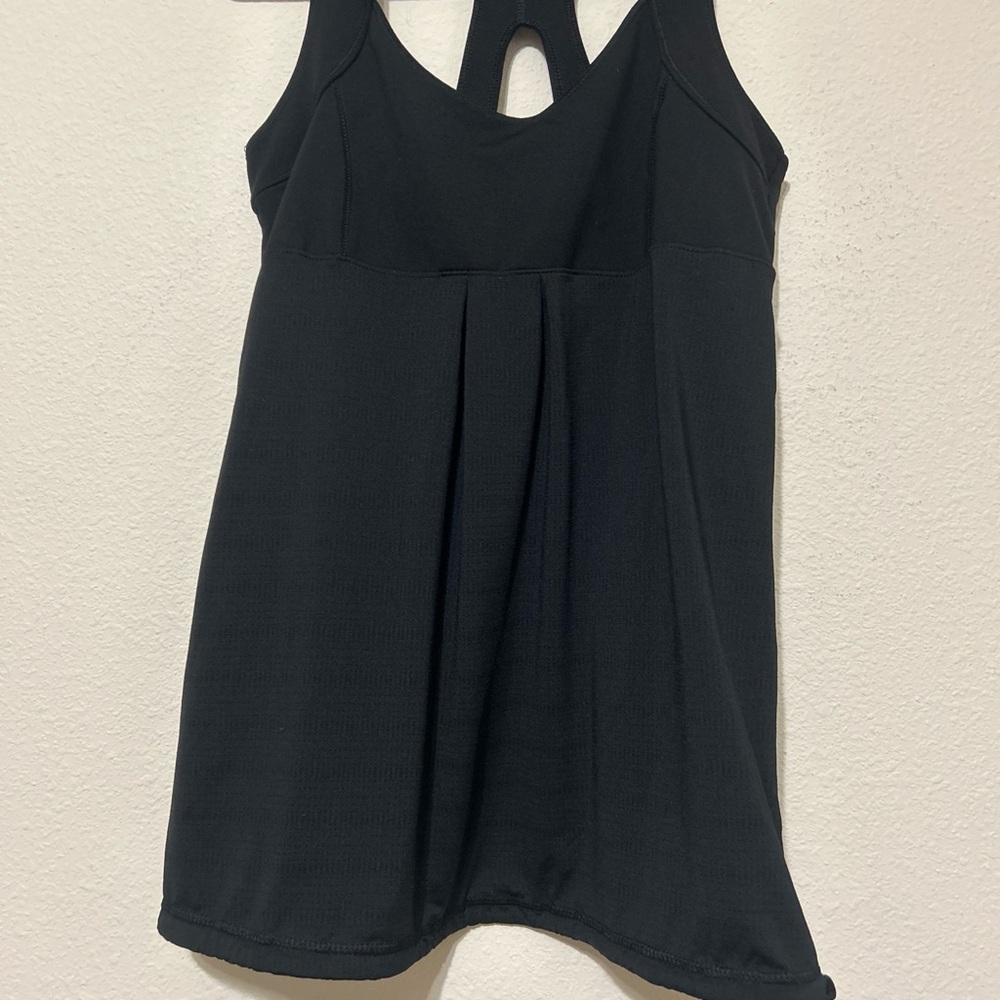 Old Navy Active Loose Fit Black Racerback Tank Top with Built-in Bra - Picture 5 of 7